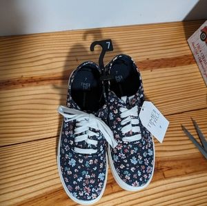 Casual Lace up Sneakers women